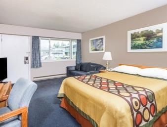 ซูเปอร์ 8 บาย วินด์แฮม เควสเนล บริติชโคลัมเบีย Hotel ภายนอก รูปภาพ